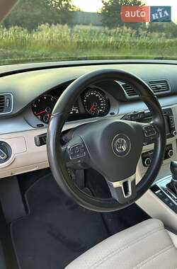 Купе Volkswagen CC / Passat CC 2011 в 