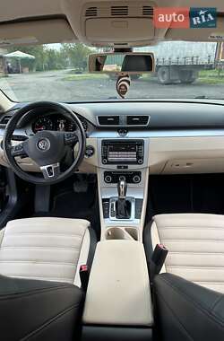 Купе Volkswagen CC / Passat CC 2011 в 
