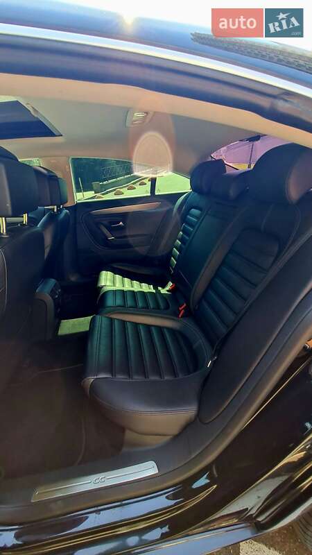 Купе Volkswagen CC / Passat CC 2015 в Киеве