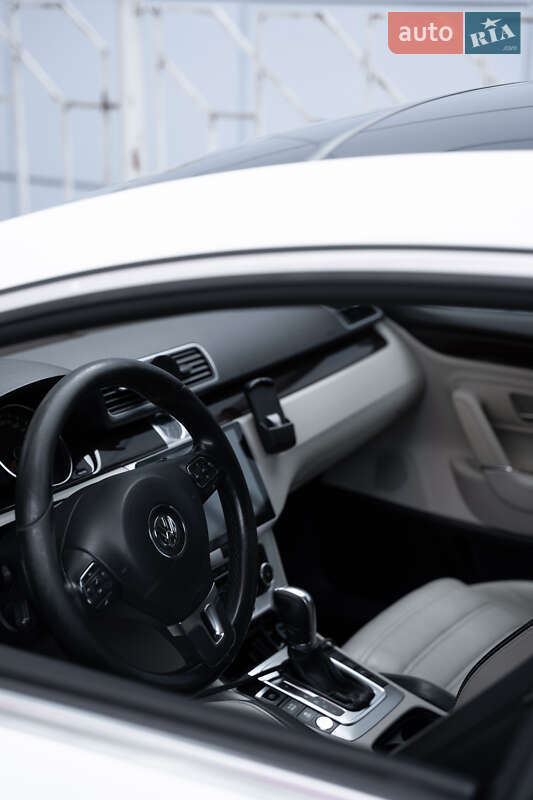 Седан Volkswagen CC / Passat CC 2011 в Одесі фото 10 Седан Volkswagen CC / Passat CC 2011 в Одесі