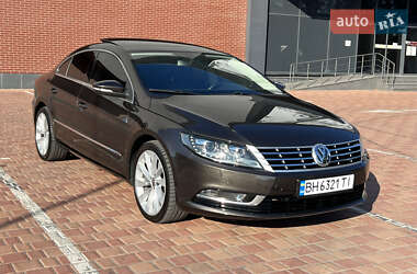 Купе Volkswagen CC / Passat CC 2012 в 