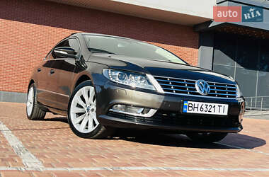 Купе Volkswagen CC / Passat CC 2012 в 