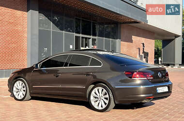 Купе Volkswagen CC / Passat CC 2012 в 