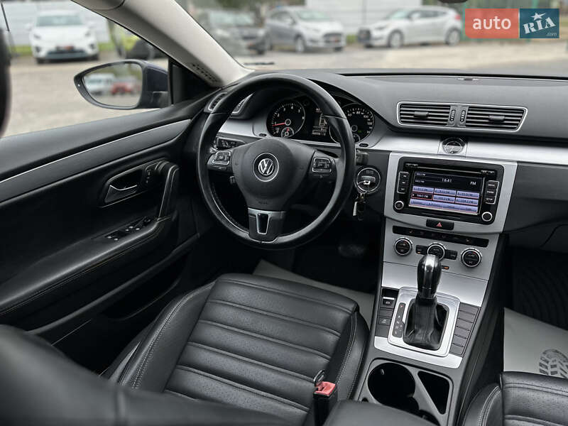 Купе Volkswagen CC / Passat CC 2012 в Шептицькому