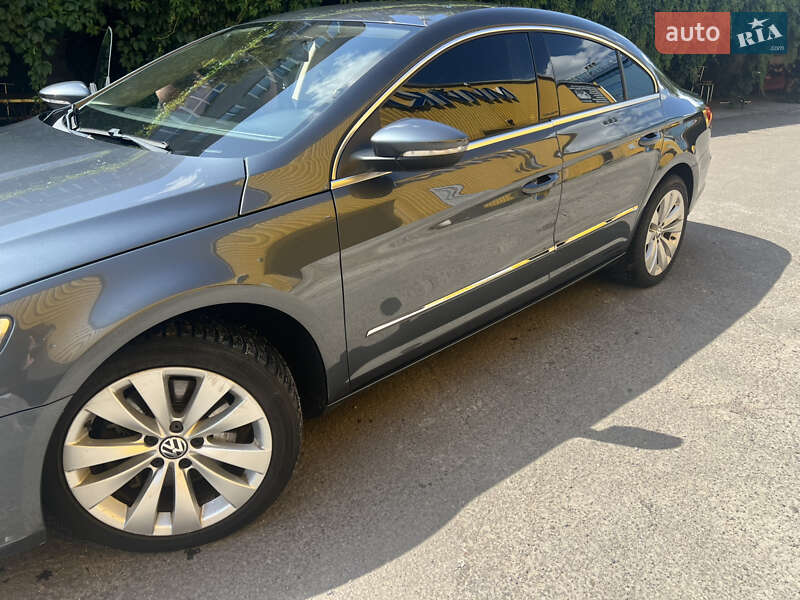 Купе Volkswagen CC / Passat CC 2010 в 