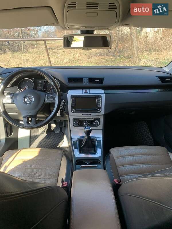 Купе Volkswagen CC / Passat CC 2010 в Красилові