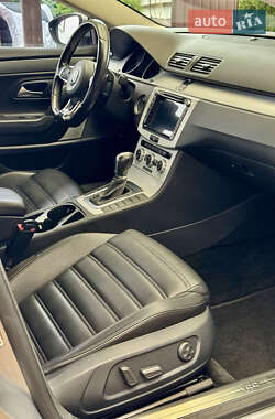 Купе Volkswagen CC / Passat CC 2013 в 
