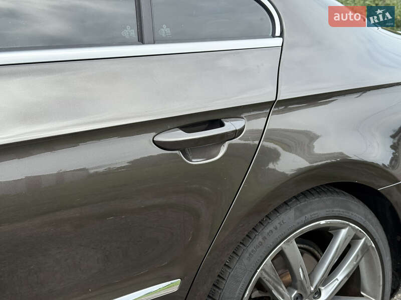 Купе Volkswagen CC / Passat CC 2014 в Вышгороде