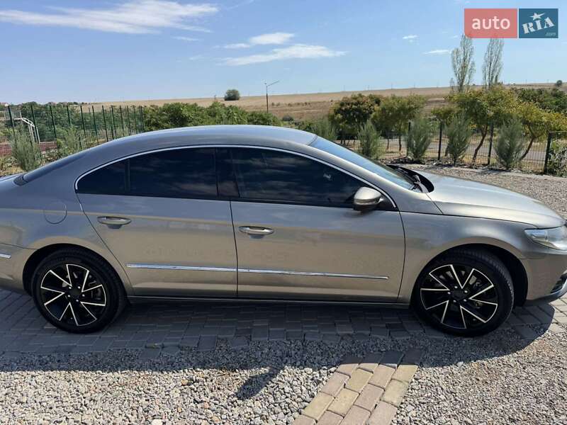 Купе Volkswagen CC / Passat CC 2010 в Одесі