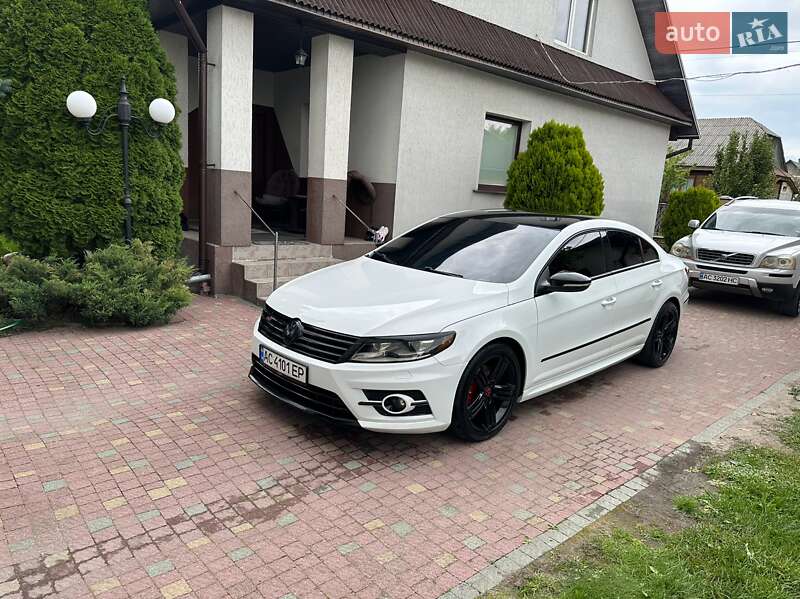 Купе Volkswagen CC / Passat CC 2015 в 