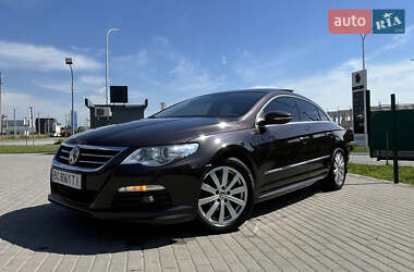 Купе Volkswagen CC / Passat CC 2011 в 
