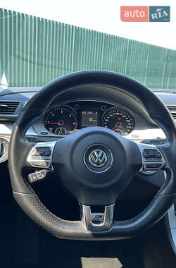 Купе Volkswagen CC / Passat CC 2011 в 