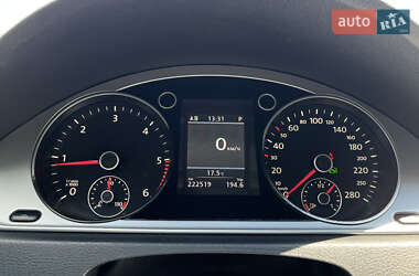 Купе Volkswagen CC / Passat CC 2011 в 