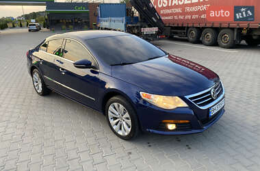 Купе Volkswagen CC / Passat CC 2010 в 