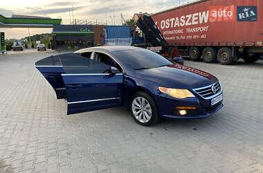 Купе Volkswagen CC / Passat CC 2010 в 
