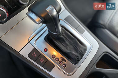 Купе Volkswagen CC / Passat CC 2010 в 