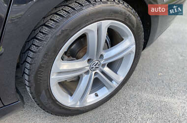 Купе Volkswagen CC / Passat CC 2013 в 
