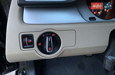 Купе Volkswagen CC / Passat CC 2012 в 