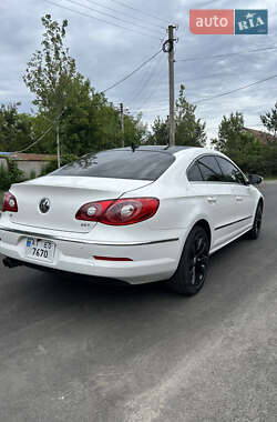 Купе Volkswagen CC / Passat CC 2011 в 