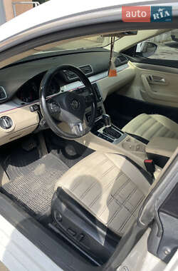 Купе Volkswagen CC / Passat CC 2012 в 