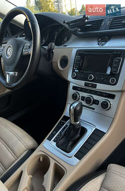 Купе Volkswagen CC / Passat CC 2013 в 