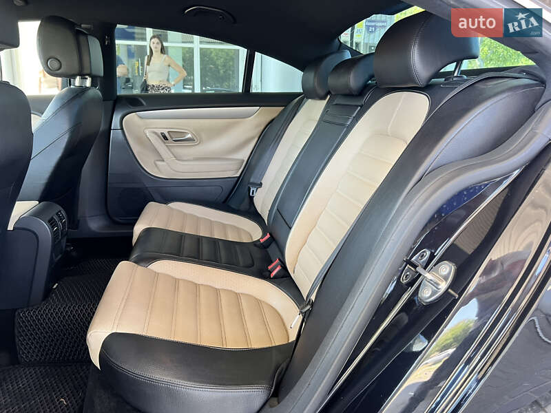 Купе Volkswagen CC / Passat CC 2014 в Николаеве