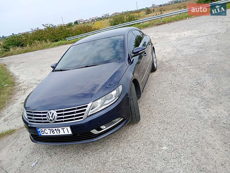 Купе Volkswagen CC / Passat CC 2013 в 