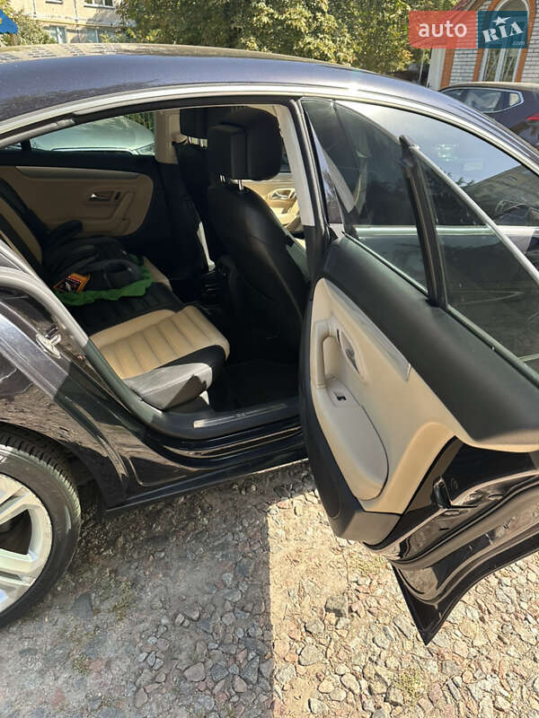 Купе Volkswagen CC / Passat CC 2012 в Києві фото 11 Купе Volkswagen CC / Passat CC 2012 в Києві