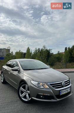 Купе Volkswagen CC / Passat CC 2009 в Каменец-Подольском
