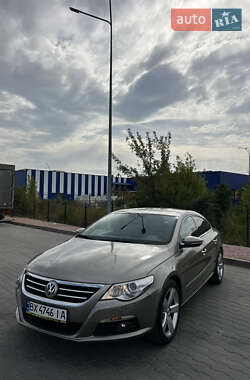 Купе Volkswagen CC / Passat CC 2009 в 