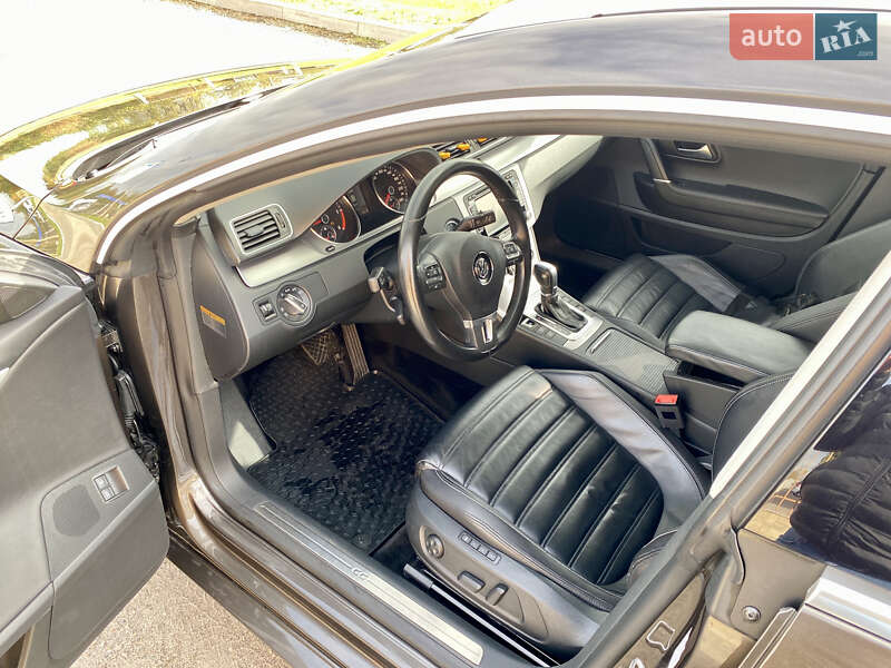 Купе Volkswagen CC / Passat CC 2013 в Таращі