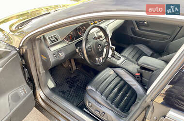 Купе Volkswagen CC / Passat CC 2013 в 