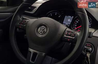 Купе Volkswagen CC / Passat CC 2012 в 