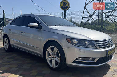 Купе Volkswagen CC / Passat CC 2015 в Стрые