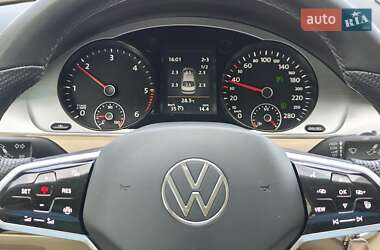 Купе Volkswagen CC / Passat CC 2012 в 