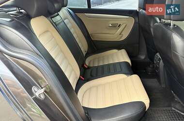 Купе Volkswagen CC / Passat CC 2013 в 
