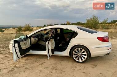 Купе Volkswagen CC / Passat CC 2009 в 