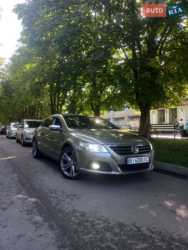 Купе Volkswagen CC / Passat CC 2009 в 