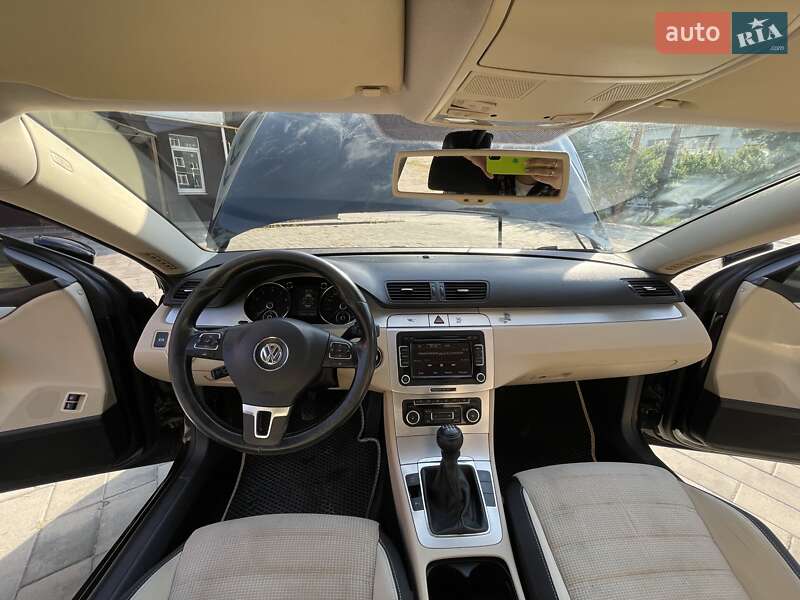 Купе Volkswagen CC / Passat CC 2008 в Охтирці