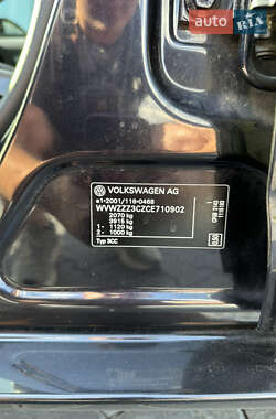 Купе Volkswagen CC / Passat CC 2012 в 