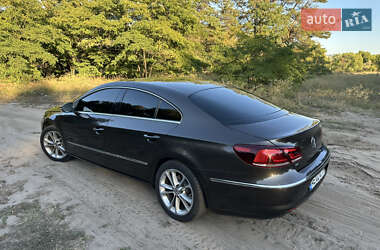 Купе Volkswagen CC / Passat CC 2012 в 