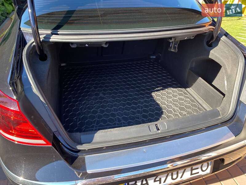 Купе Volkswagen CC / Passat CC 2012 в Помошной