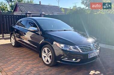 Купе Volkswagen CC / Passat CC 2012 в Помічній