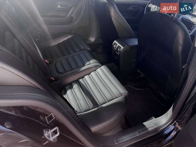 Купе Volkswagen CC / Passat CC 2012 в Помошной фото 25 Купе Volkswagen CC / Passat CC 2012 в Помошной