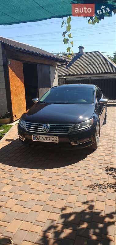 Купе Volkswagen CC / Passat CC 2012 в Помошной