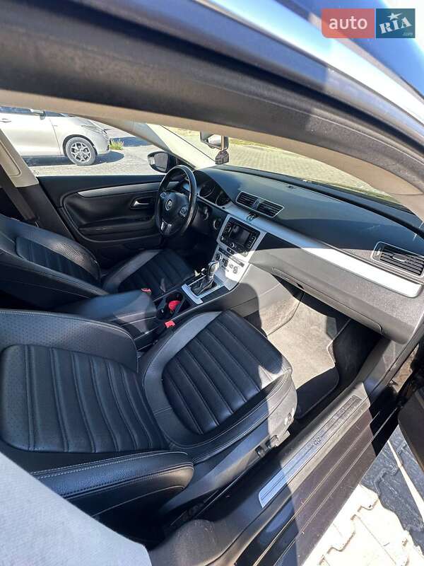 Купе Volkswagen CC / Passat CC 2013 в Умани