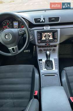 Купе Volkswagen CC / Passat CC 2012 в 