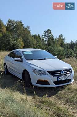 Купе Volkswagen CC / Passat CC 2010 в 