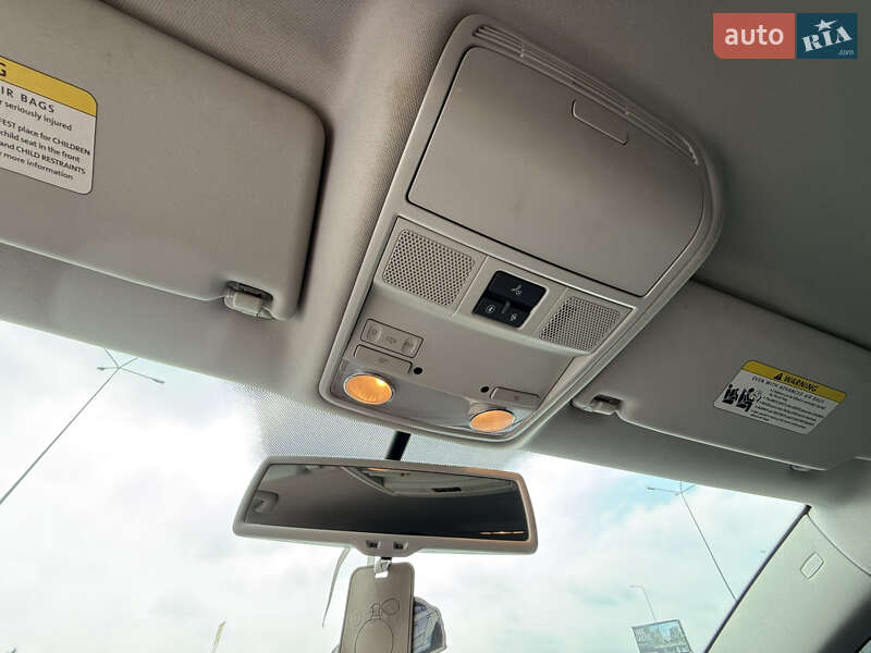 Купе Volkswagen CC / Passat CC 2011 в Львове