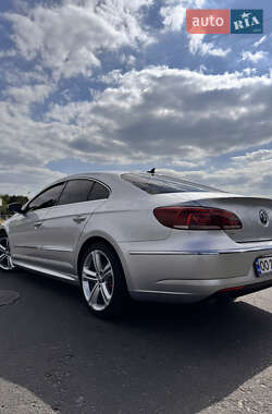 Купе Volkswagen CC / Passat CC 2014 в 